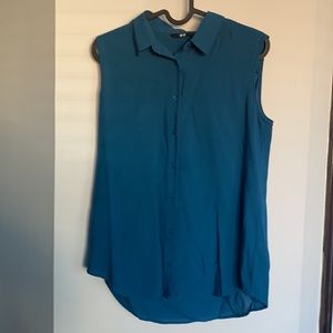 Uniqlo Women’s Sleeveless Blouse Top